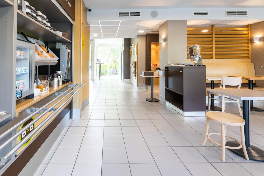 B&B Hotel Rennes Ouest Villejean Buitenkant foto