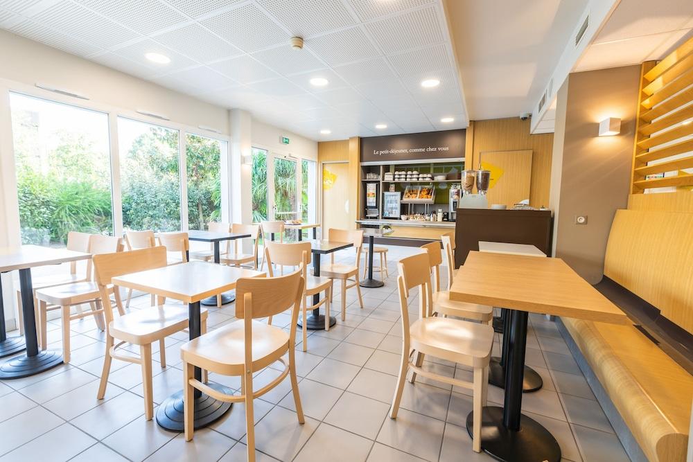 B&B Hotel Rennes Ouest Villejean Buitenkant foto