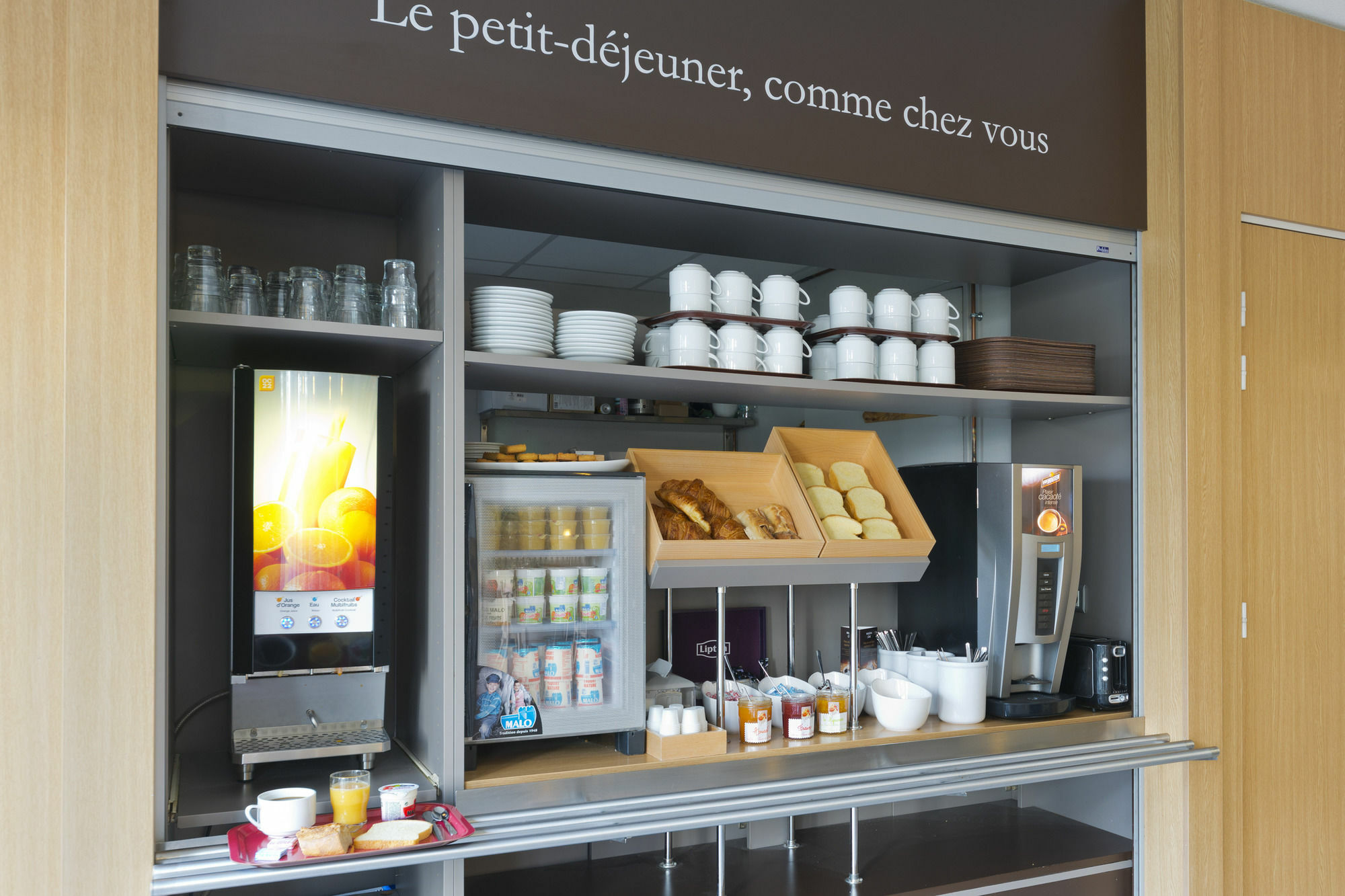 B&B Hotel Rennes Ouest Villejean Buitenkant foto