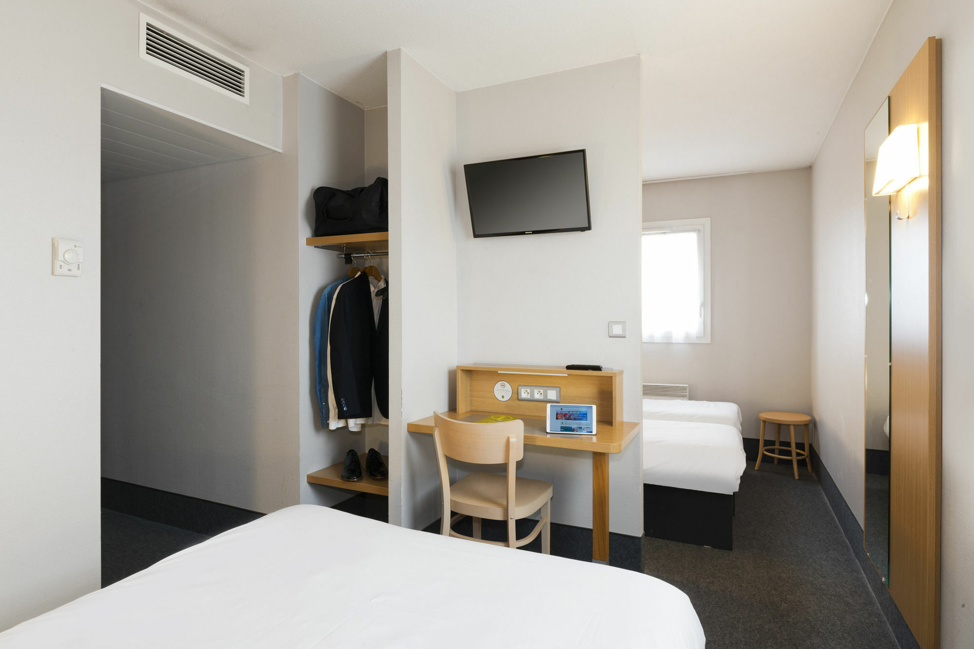 B&B Hotel Rennes Ouest Villejean Buitenkant foto