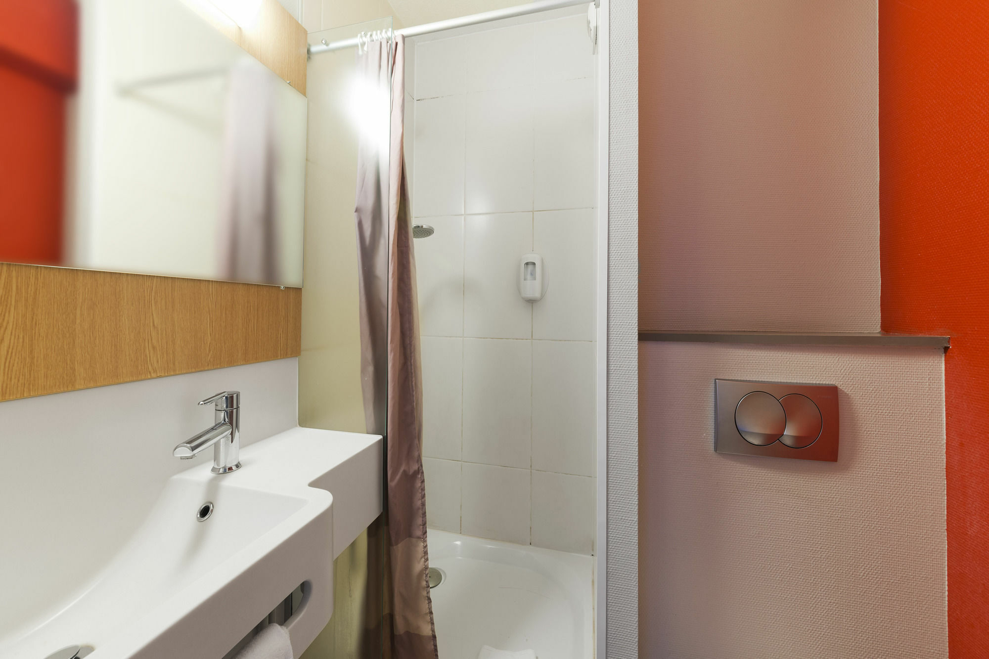 B&B Hotel Rennes Ouest Villejean Buitenkant foto